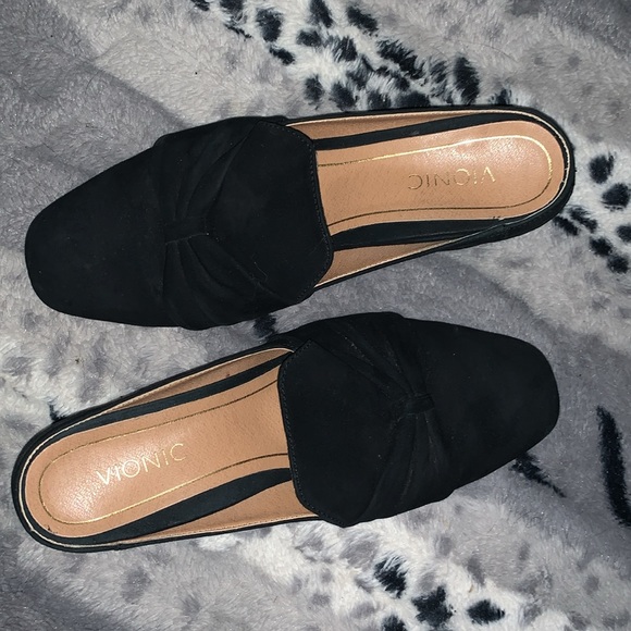 VIONIC Presley Black Velvet Bow Mules — 6.5 - Picture 8 of 11